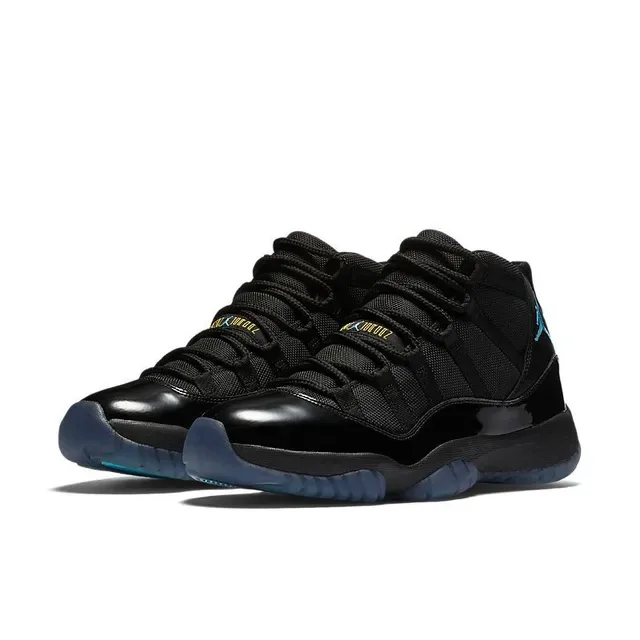 Air Jordan 11 Chaussures de Basket en Cuir Verni Noir 3