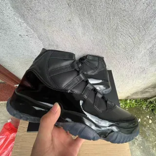 Air Jordan 11 Black Patent Leather Basketball Shoes