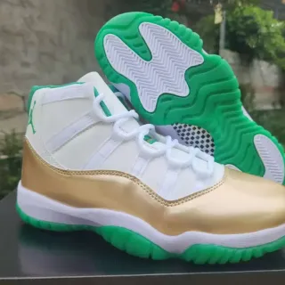 Air Jordan 11 白金绿篮球鞋