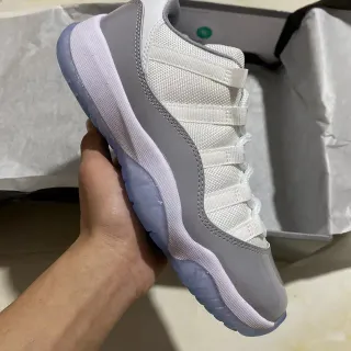 Air Jordan 11 Tênis de Basquete Branco Cinza Sola Translucida