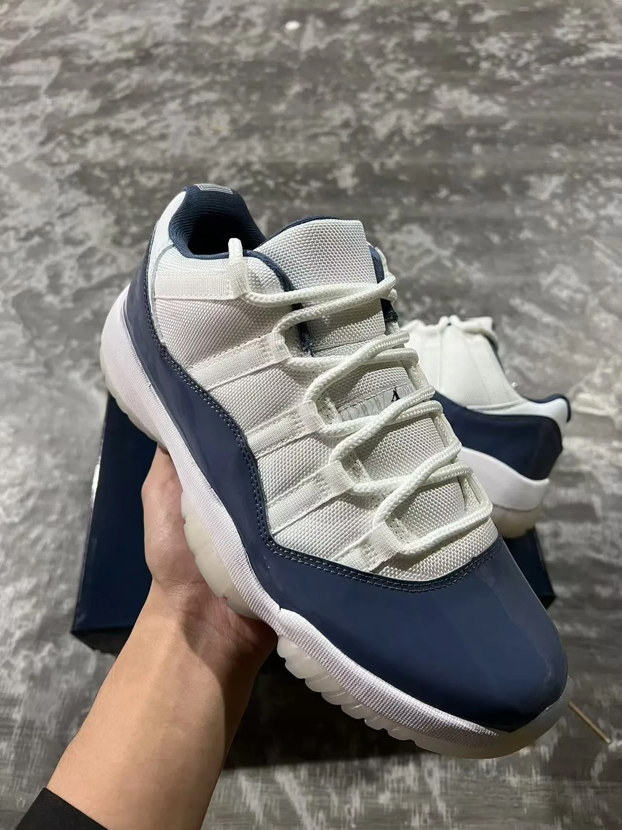 Air Jordan 11 White Navy Patent Leather Basketball Shoes 2