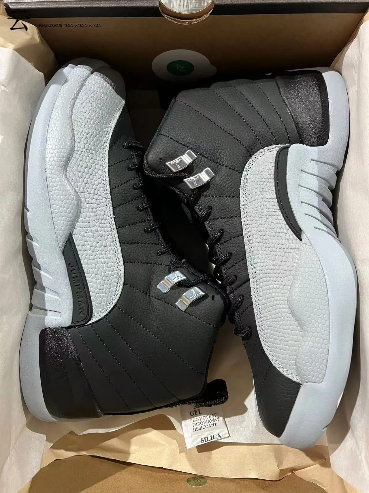 Air Jordan 12 Negro y Gris Claro Zapatillas de Baloncesto de Alto 9