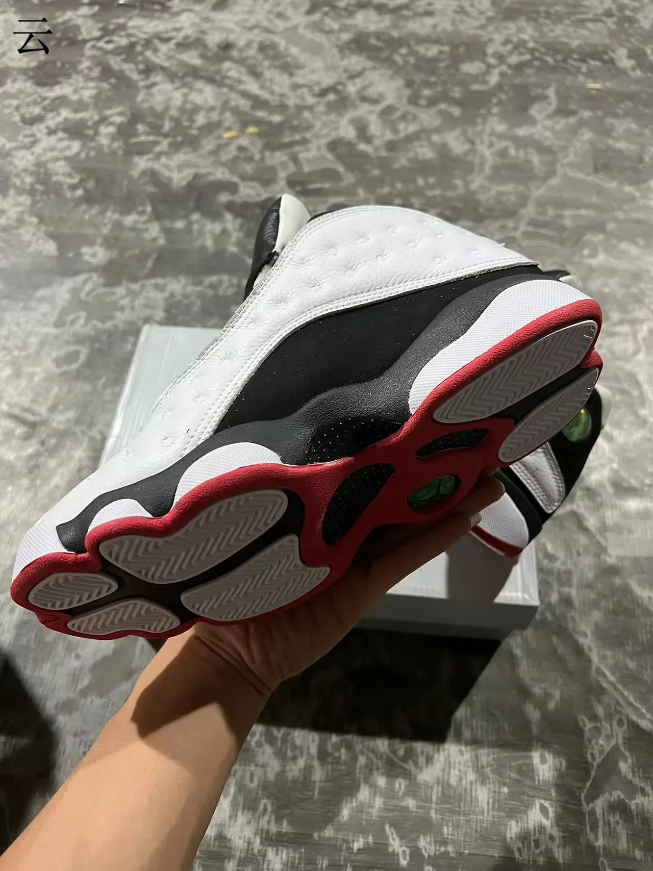 Air Jordan 13 Tênis de Basquete Branco Preto Verde Joya 6