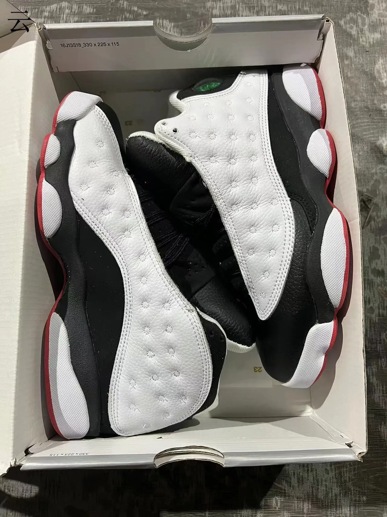 Air Jordan 13 Tênis de Basquete Branco Preto Verde Joya 9