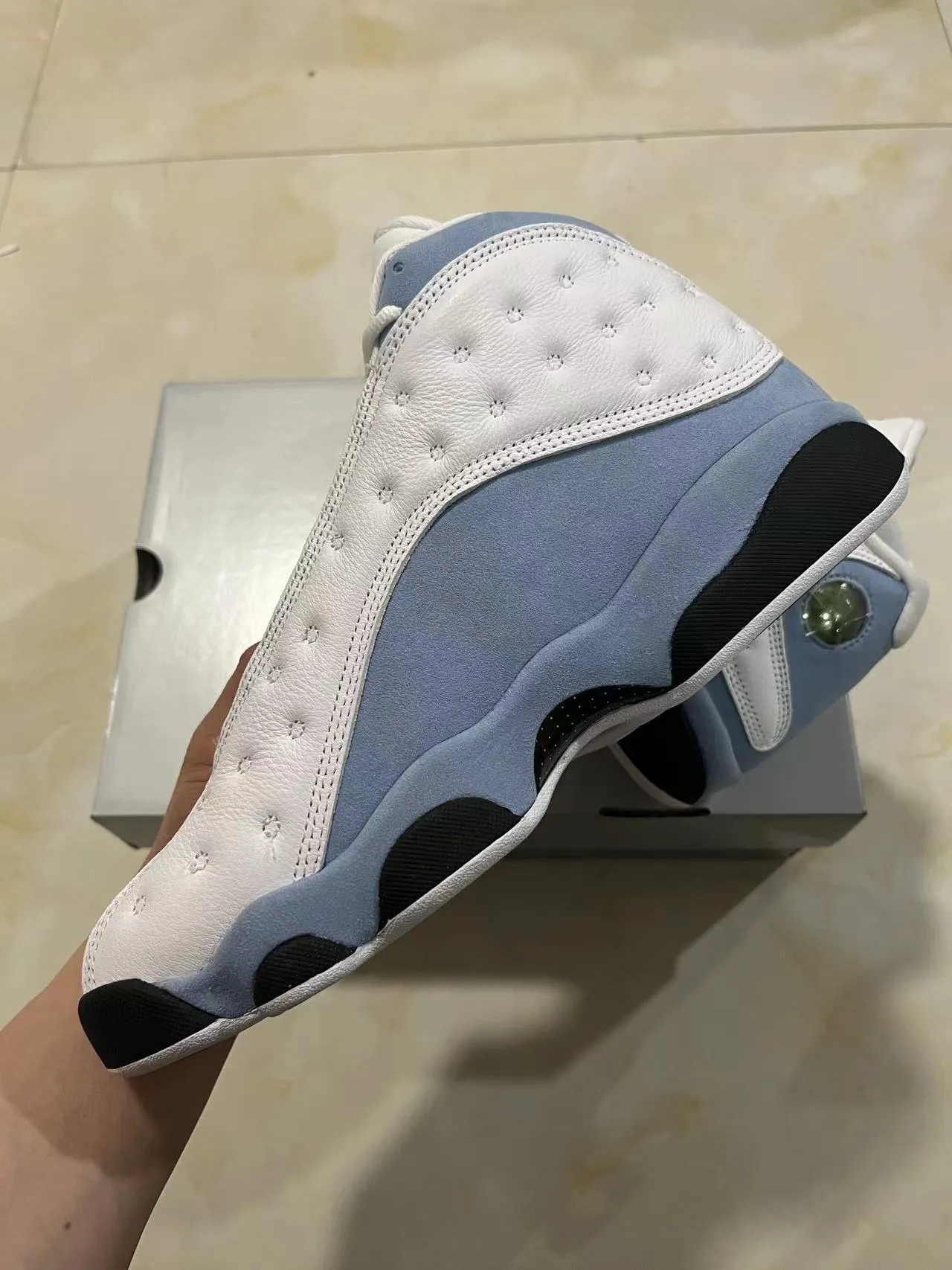 Tênis de basquete Air Jordan 13 branco azul claro preto 5