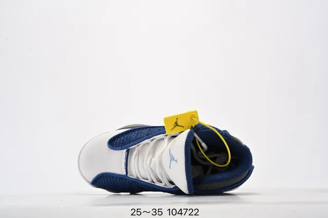 Tênis de basquete infantil Air Jordan 13 branco e verde-limão neon 6