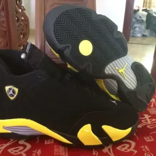 Air Jordan 14 Tênis de Basquete Preto e Amarelo