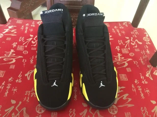 Air Jordan 14 Chaussures de Basketball Noir et Jaune 8