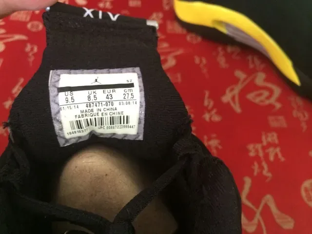 Air Jordan 14 Chaussures de Basketball Noir et Jaune 10
