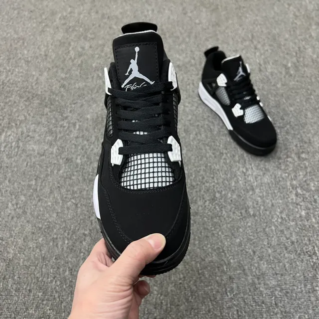 Air Jordan 4 Black White Basketball Shoes 2