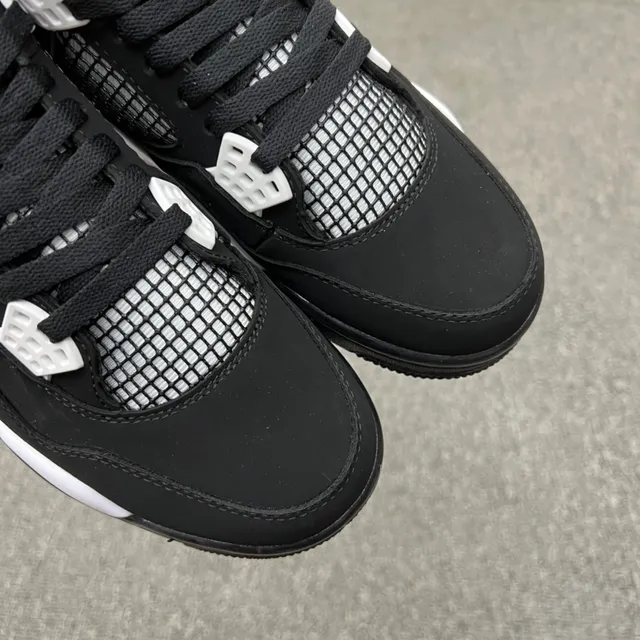 Air Jordan 4 Black White Basketball Shoes 5