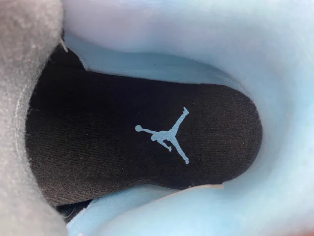 Air Jordan 4 Blue White Light Suede Upper Speckled Grey Cage Overlay Basketball Shoes 7