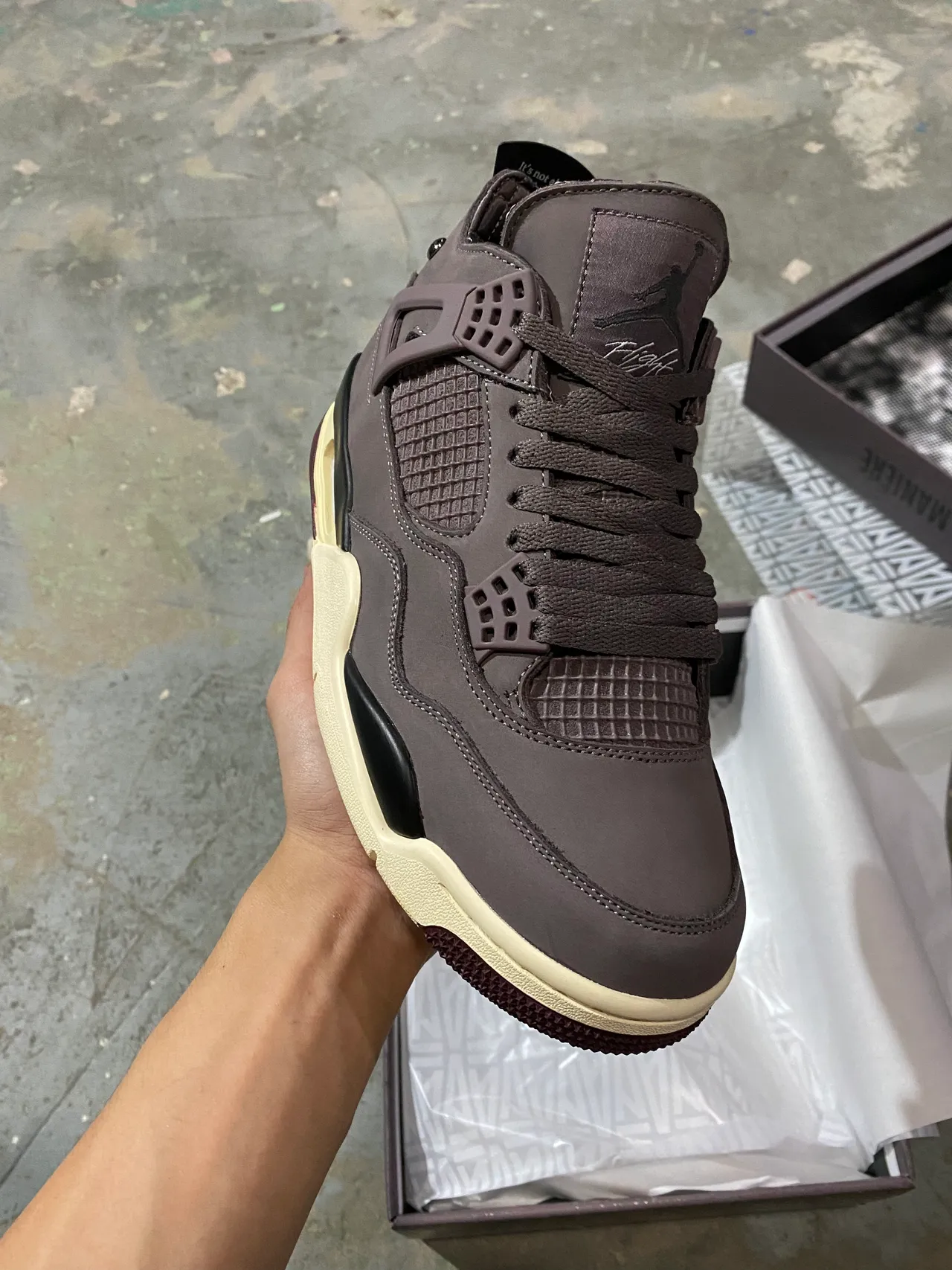Air Jordan 4 Dark Brown and Cream Basketball Shoes 2