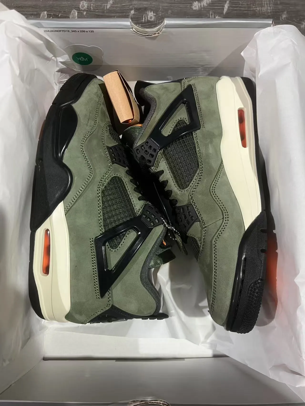 Air Jordan 4 Tênis de Basquete Verde Oliva Camurça Preto Cage 8