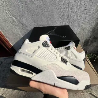 Air Jordan 4 White Black Basketball Shoes
