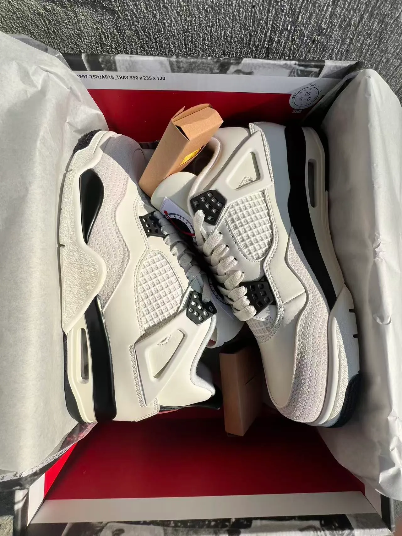 Air Jordan 4 White Black Basketball Shoes 9