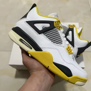 Air Jordan 4 White Black Yellow Basketball Shoes