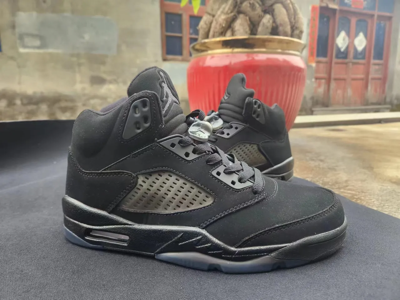 حذاء كرة السلة Air Jordan 5 أسود 2