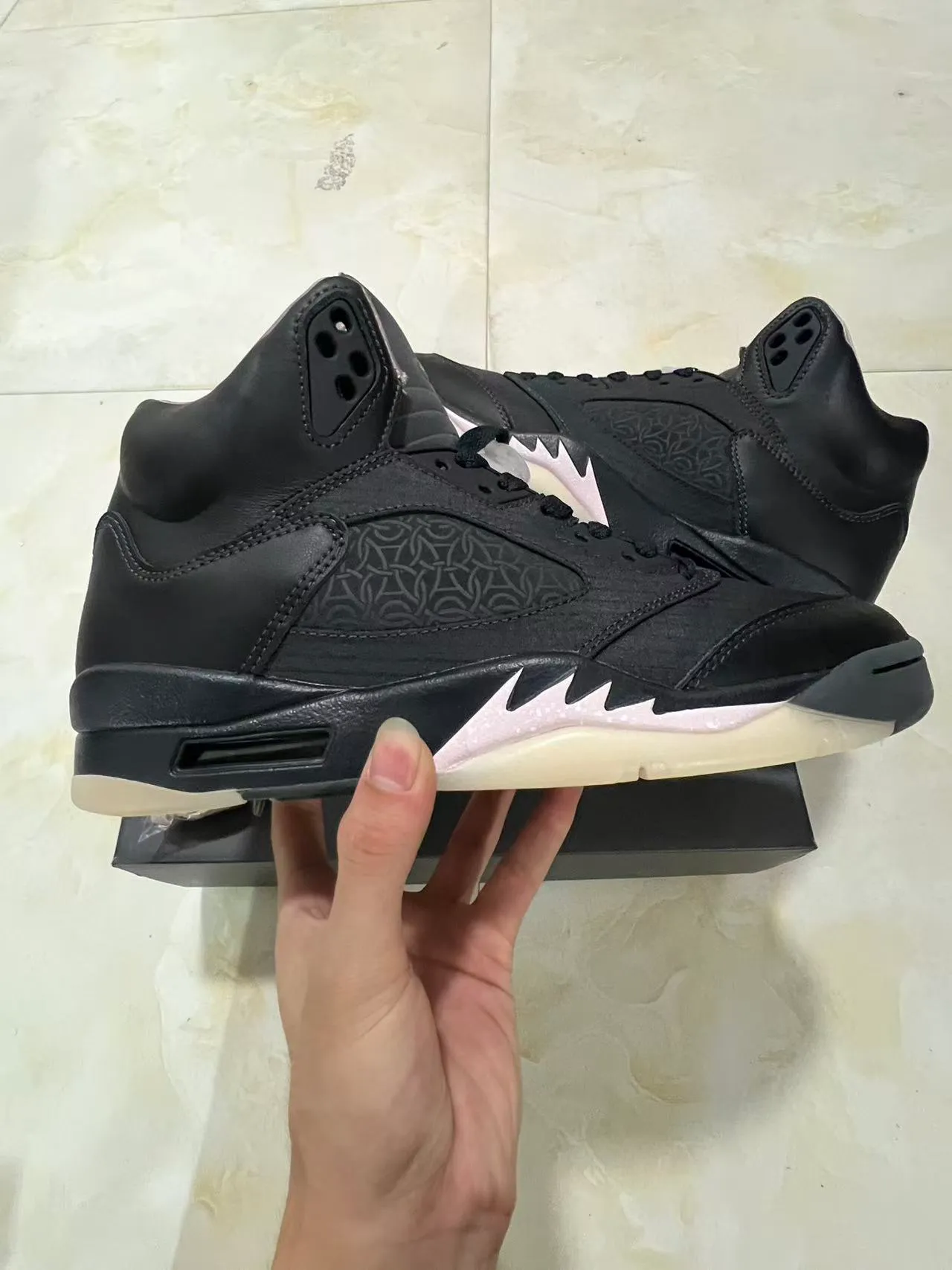 Air Jordan 5 Black Off-White Midsole Basketball Shoes 7