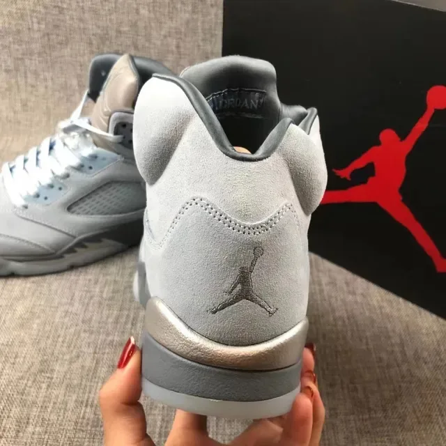 Air Jordan 5 Tênis de Basquete Cinza Metálico Suede 3
