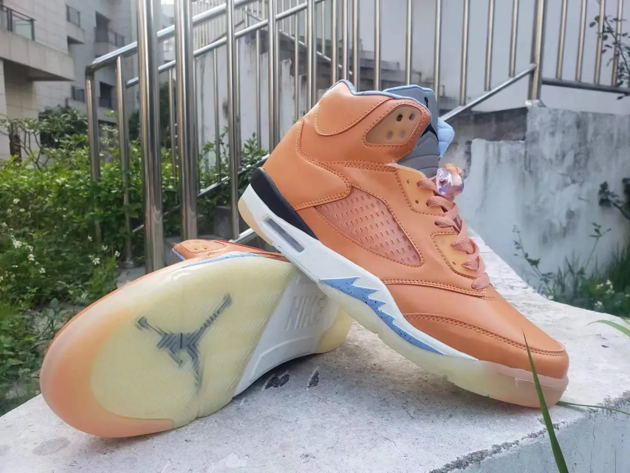 Air Jordan 5 Orange and Light Blue Basketball Shoes 2
