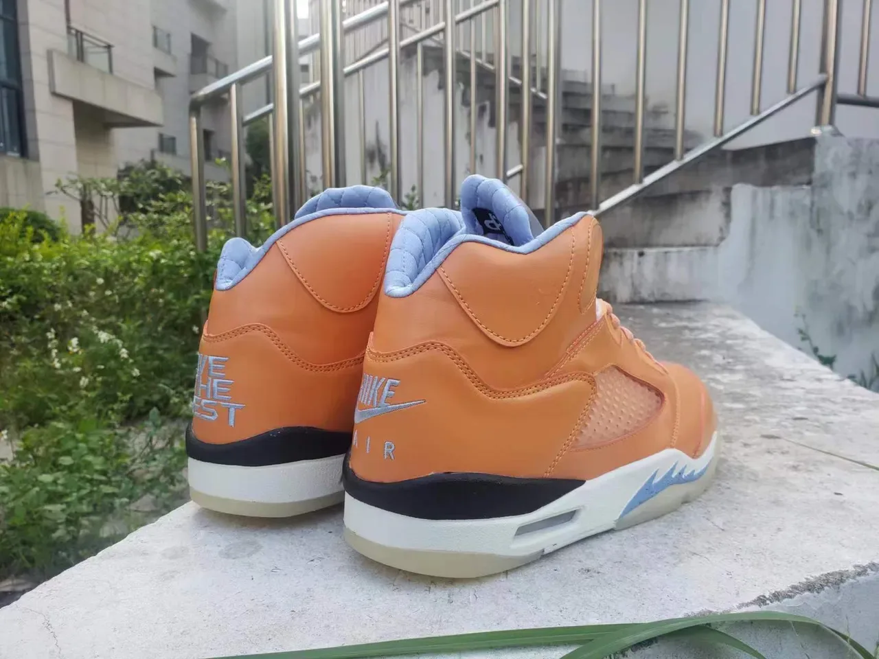 Air Jordan 5 Orange and Light Blue Basketball Shoes 4