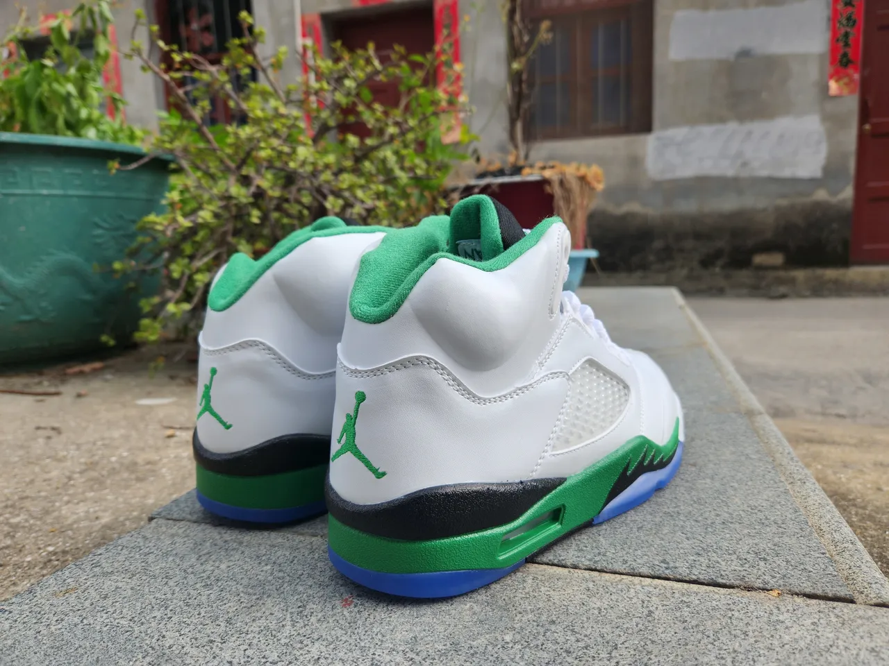 Chaussures de basketball Air Jordan 5 blanc vert noir bleu 6