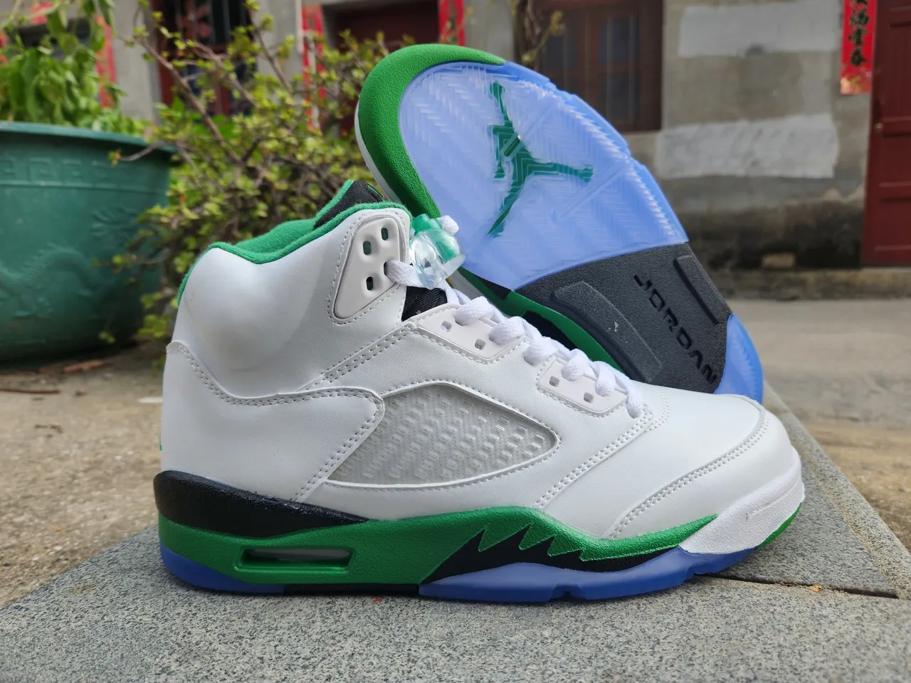 Chaussures de basketball Air Jordan 5 blanc vert noir bleu 7