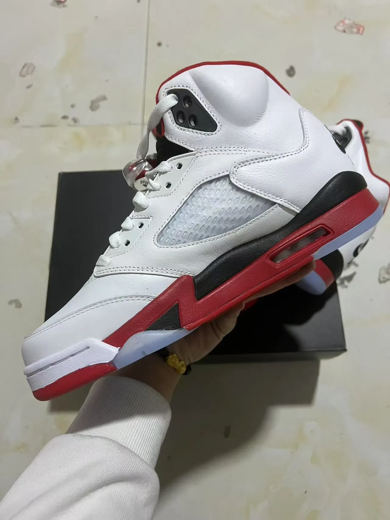 Air Jordan 5 branco vermelho preto tênis de basquete 5