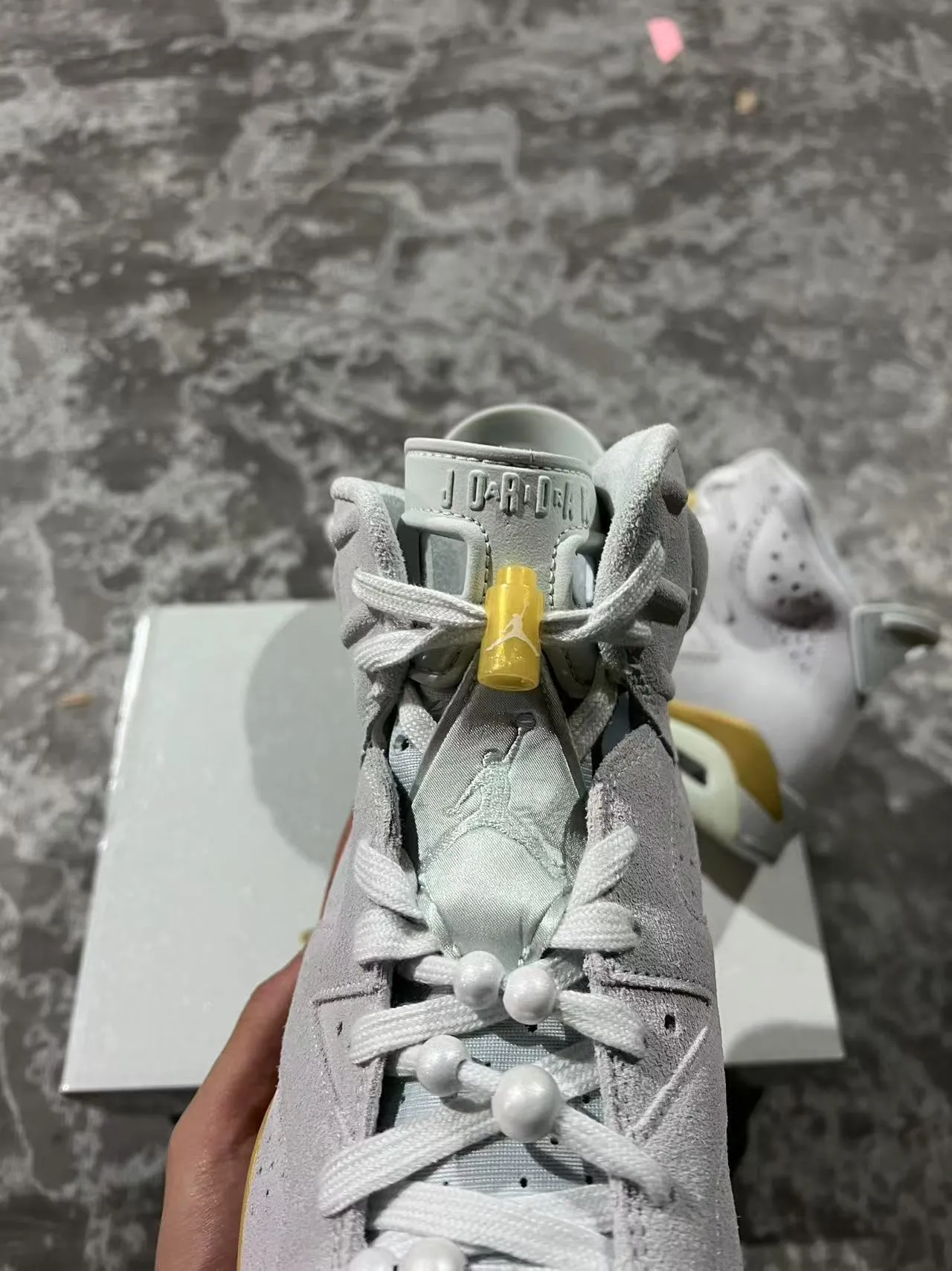 Air Jordan 6 Light Gray and Gold Basketball Shoes 4