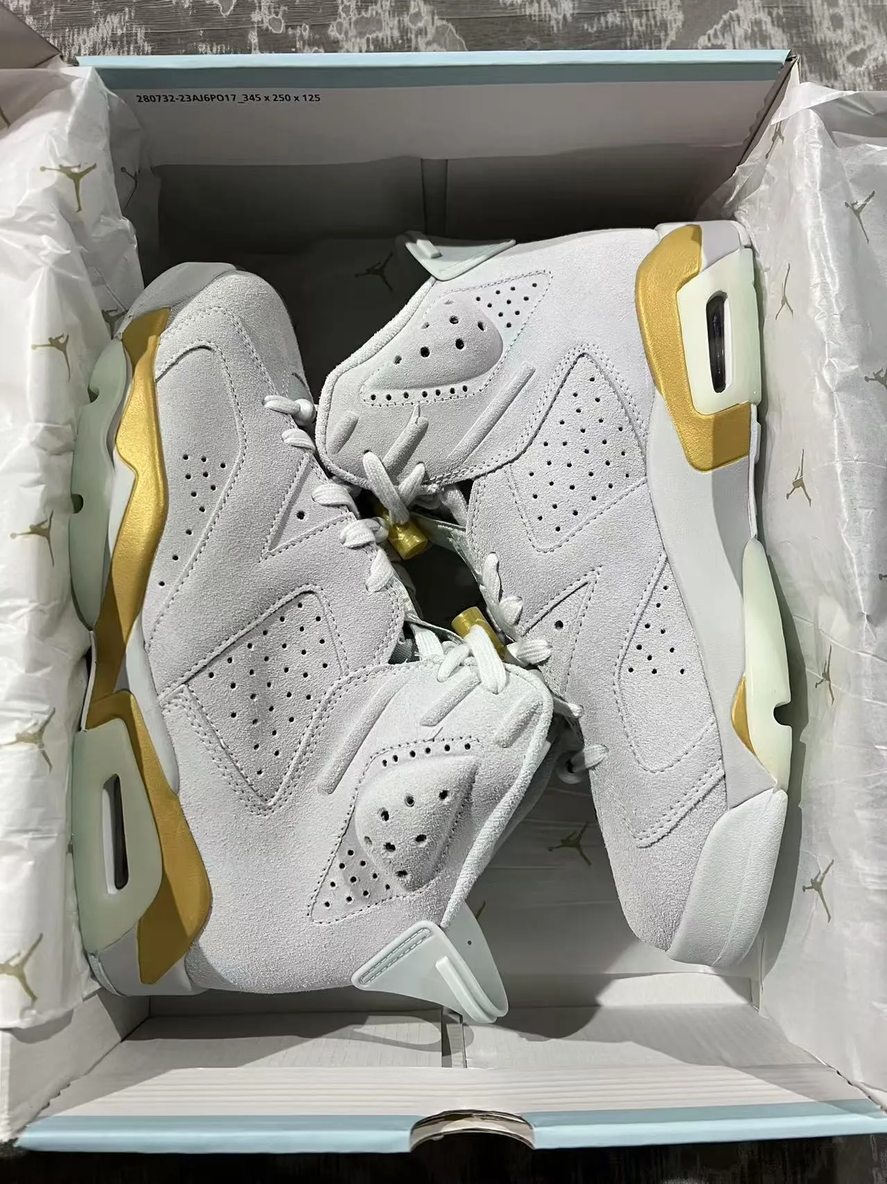 Air Jordan 6 Light Gray and Gold Basketball Shoes 9