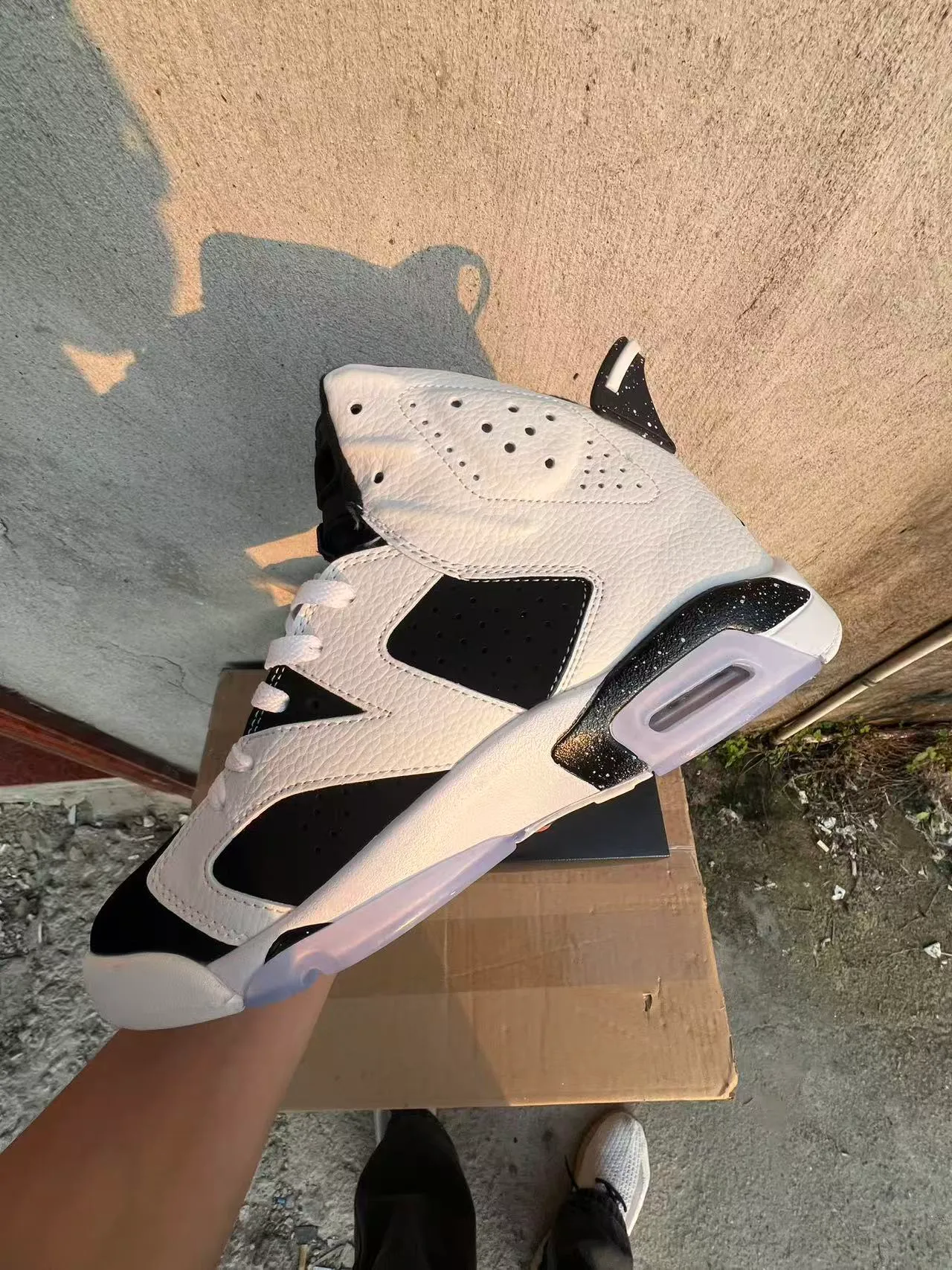 Air Jordan 6 White Black Speckled Midsole Basketball Shoes 5