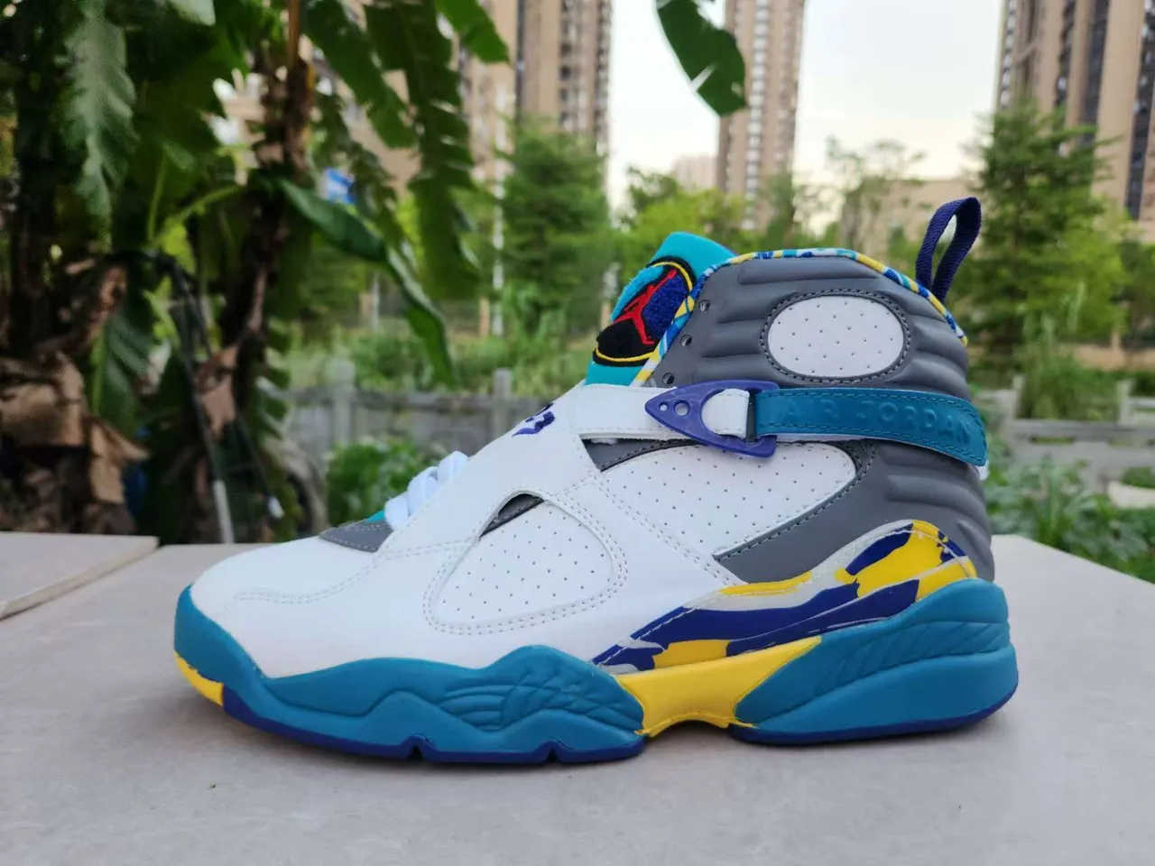 Air Jordan 8 Multicolor High-Top Basketball Shoes 3