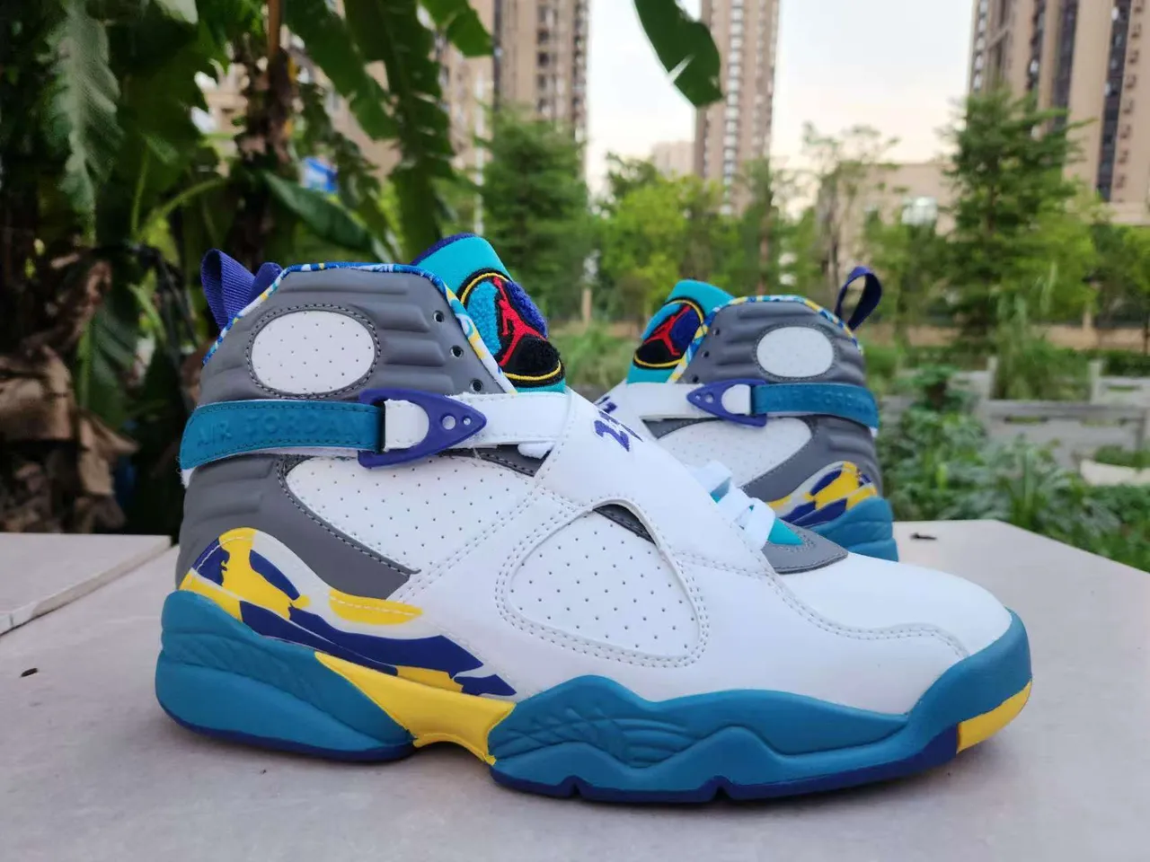 Air Jordan 8 Multicolor High-Top Basketball Shoes 4