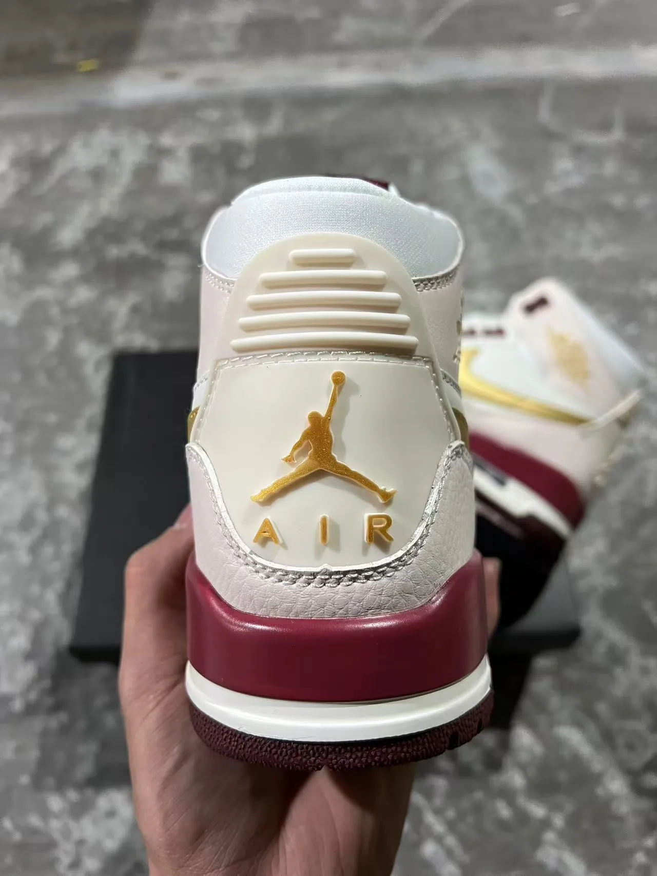 Air Jordan 8 White Burgundy High-Top Strapped Closure Basketball Shoes 8