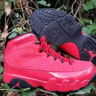 Air Jordan 9 亮面红黑篮球鞋