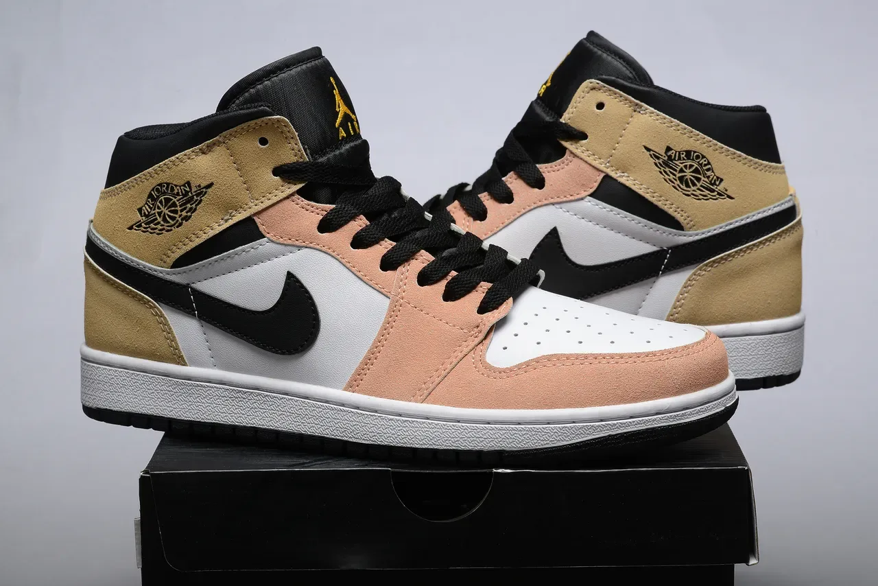 Air Jordan Zapatillas de Baloncesto Beige Rosa Alto de Ante y Cuero 4