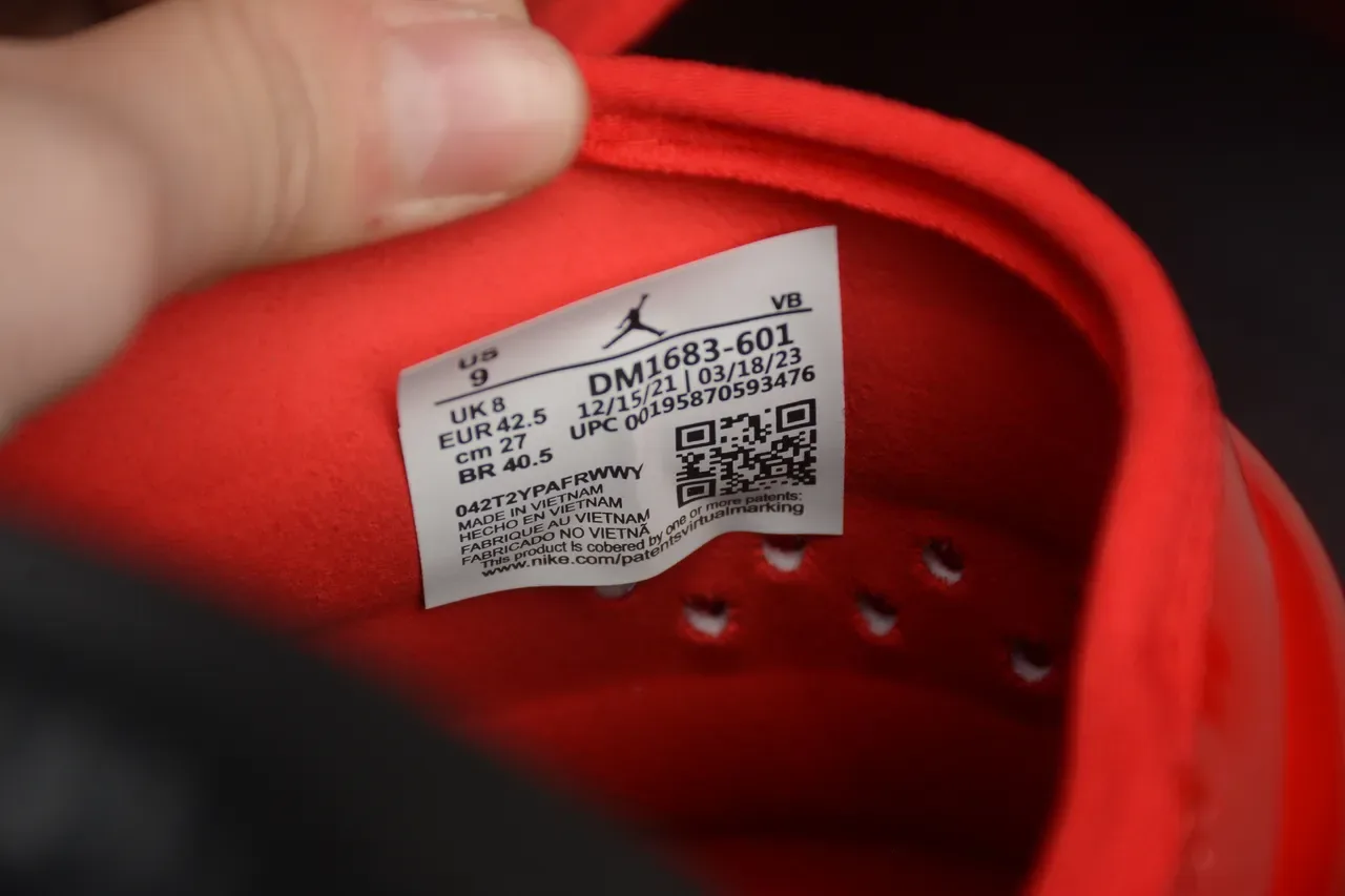 Air Jordan Hydro 7 Glossy Red Black Slippers 4