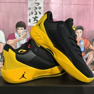Air Jordan Q54 Black Yellow Basketball Shoes