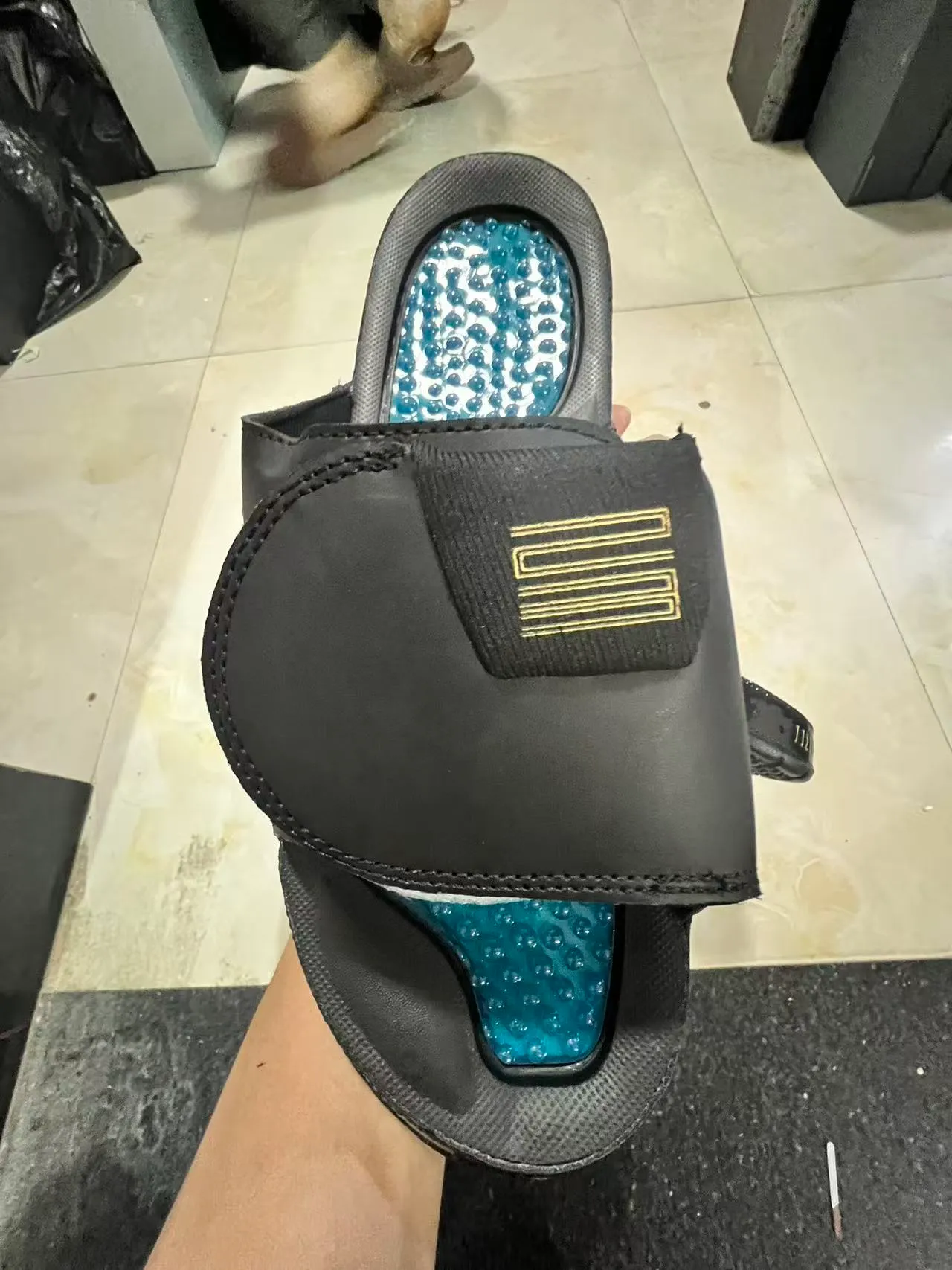 Air Jordan Slide Black Blue Glossy Patent-Like Toe Bumper Molded Strap Construction Slippers 3