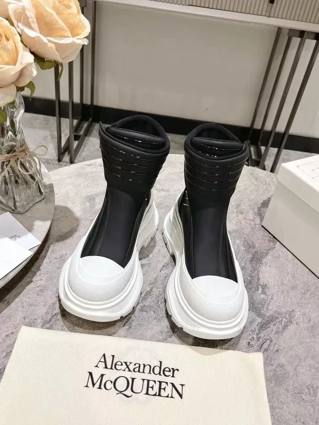 Alexander McQueen Black White Chunky Platform Sole Ribbed Elastic Collar Ankle Boots 3