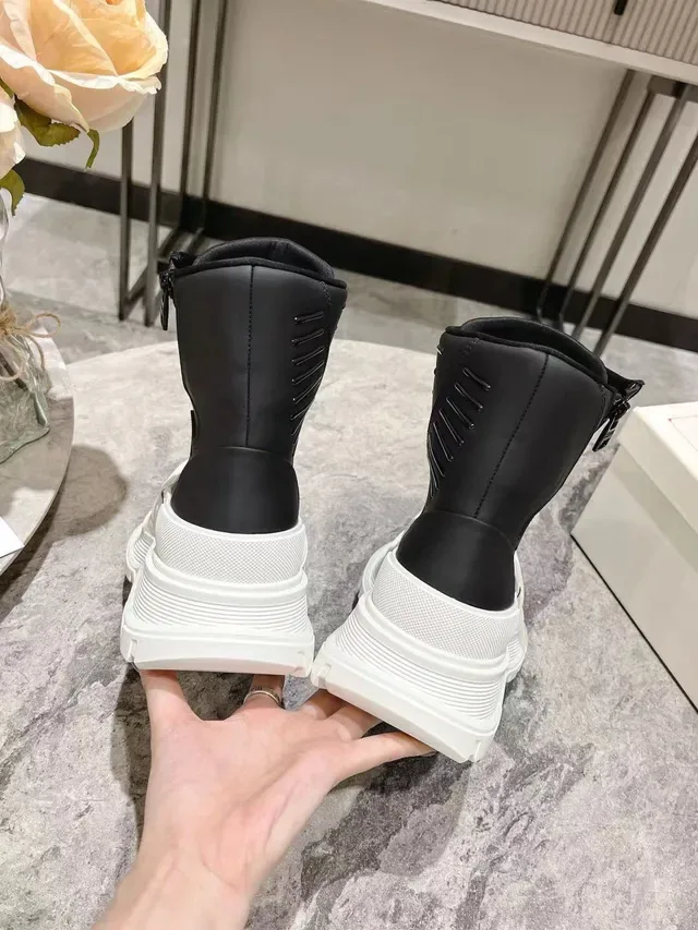 Alexander McQueen Black White Chunky Platform Sole Ribbed Elastic Collar Ankle Boots 7
