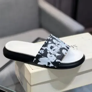 Alexander McQueen Graphic Print Platform Slide Slippers