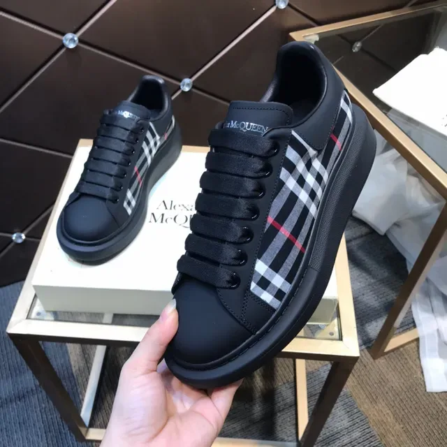 Alexander McQueen Oversized কালো প্লেইড সাইড প্যানেল চাঙ্কি স্নিকার 2