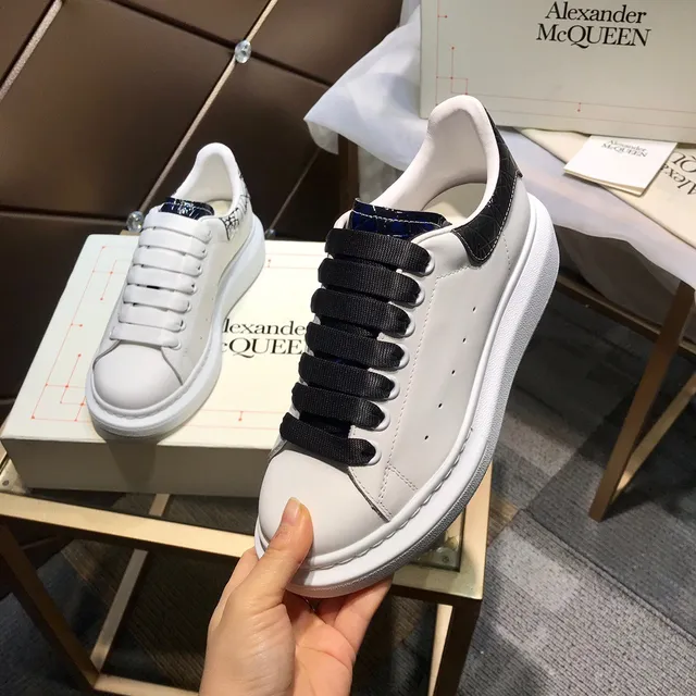 Alexander McQueen 白色黑色 Oversized 厚底皮革生活方式运动鞋 2