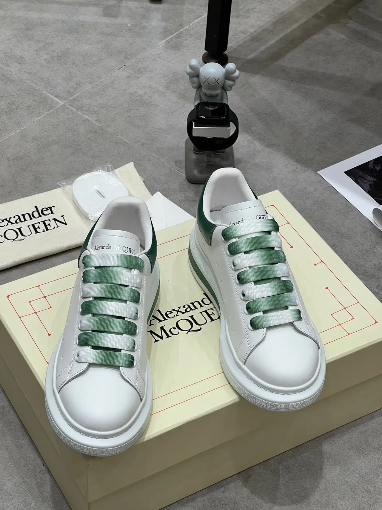 Alexander McQueen Oversized Sneaker White Green Gradient Lace Lifestyle Sneakers 8