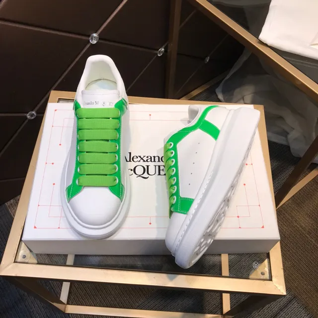 Alexander McQueen Oversized Sneaker White Green Sole Contrast Side Panel Lifestyle Sneakers 8
