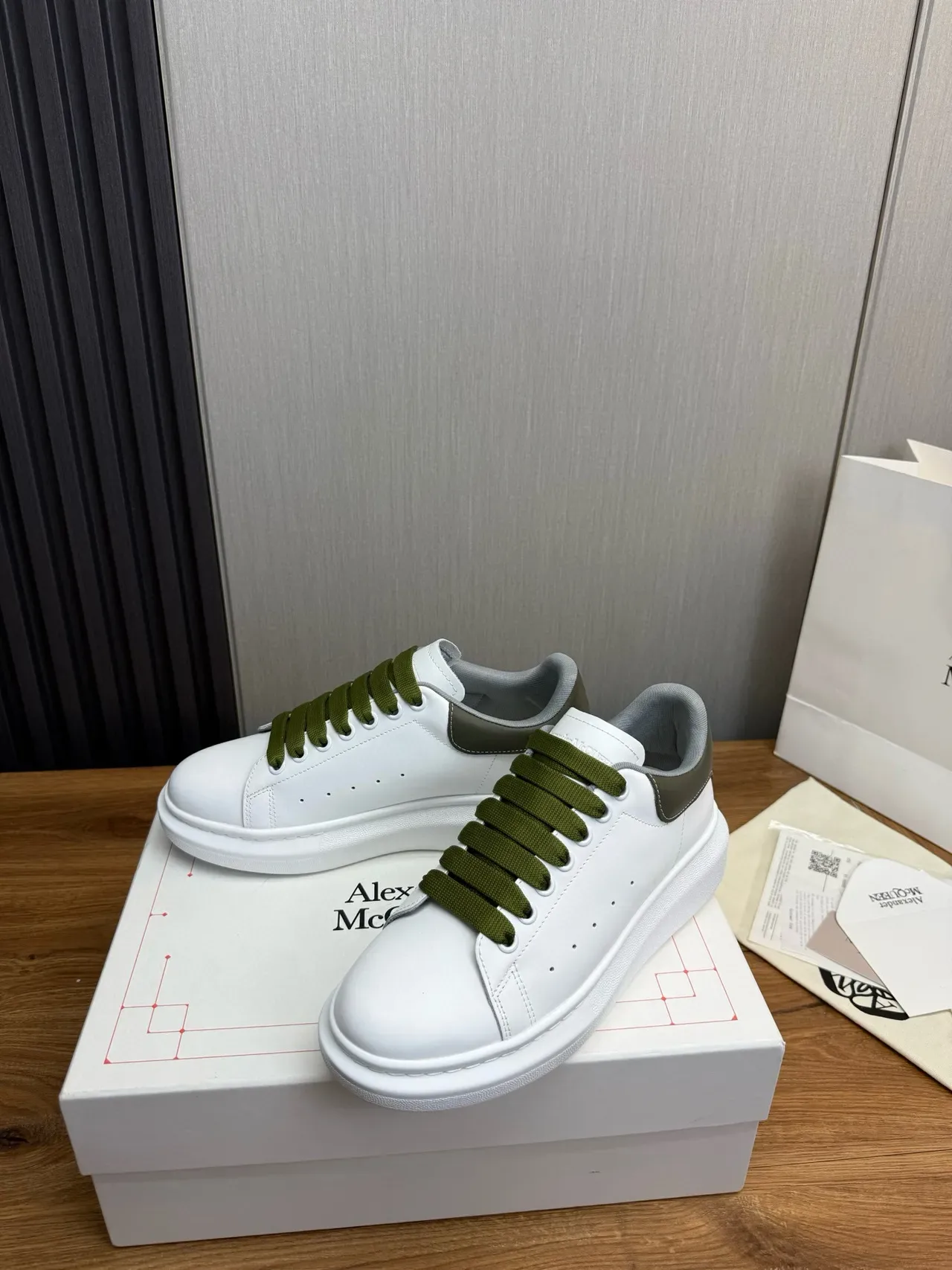 Alexander McQueen Oversized Sneaker White Olive Skull Heel Lifestyle Sneakers 4