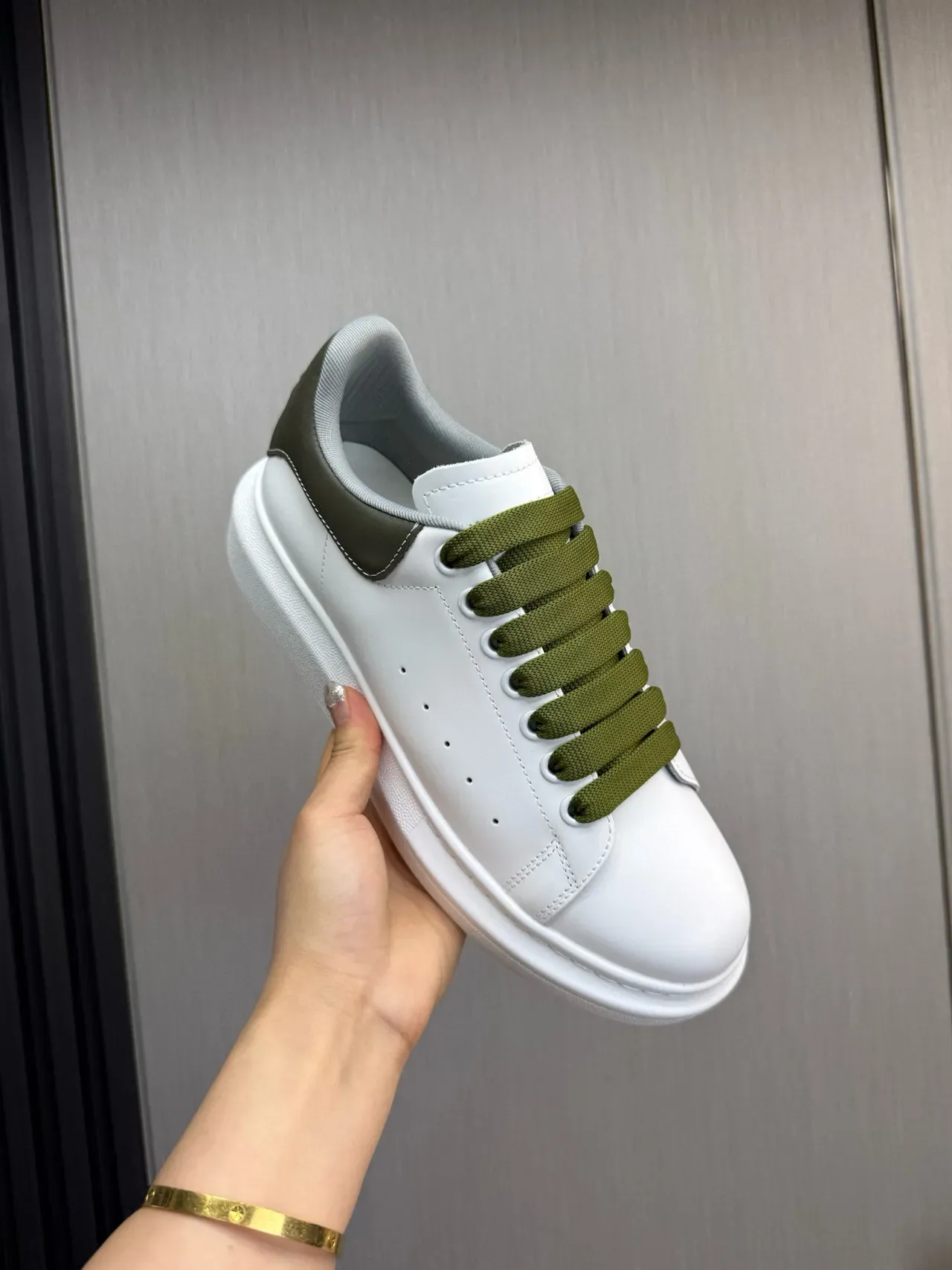 Alexander McQueen Oversized Sneaker White Olive Skull Heel Lifestyle Sneakers 8