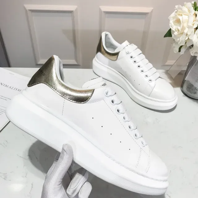 Alexander McQueen ওভারসাইজড স্নিকার সাদা রূপালী প্ল্যাটফর্ম সোল মেটালিক হিল কাউন্টার লाइফস্টাইল স্নিকার 4